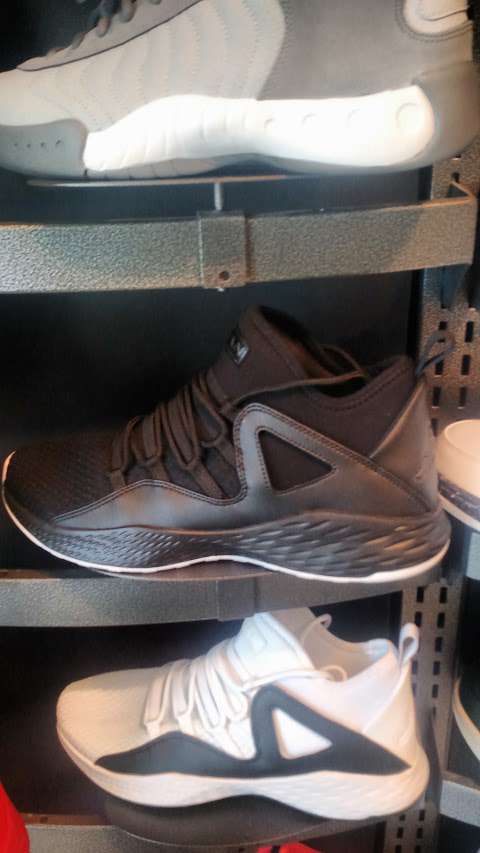Foot Locker Foot Locker